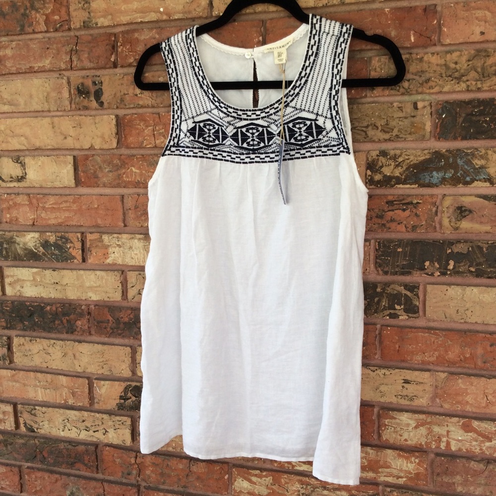Artisan NY S Linen White Blue Embroidery T…